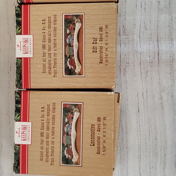 Vintage Hallmark Keepsake Train Ornaments With Display Stand New - Picture 9 of 10